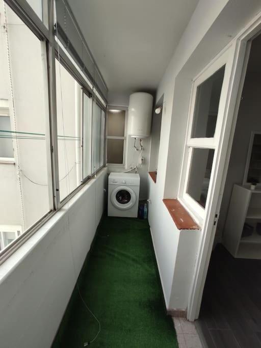 Espacioso Piso Con Garaje Cerca Del Centro De Vigo Extérieur photo