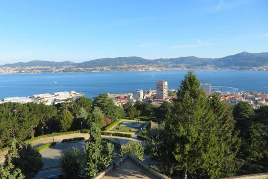 Espacioso Piso Con Garaje Cerca Del Centro De Vigo Extérieur photo